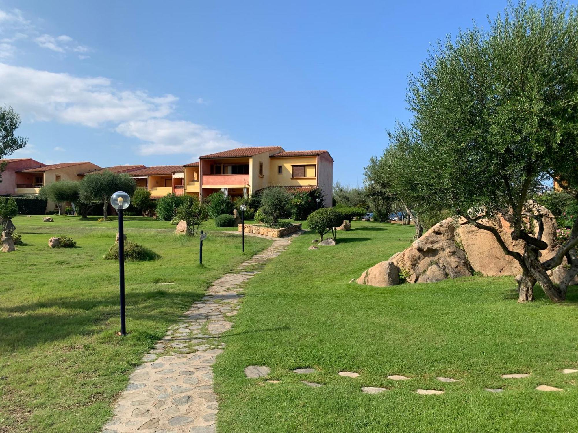 Casa Smeralda: Con Giardino E Vicino Al Mare Punta Molara Exterior foto